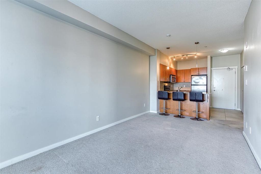 listing image 1109905961891339325