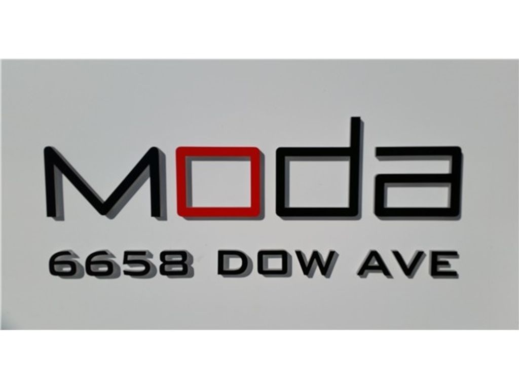 listing image 1105717585535379686