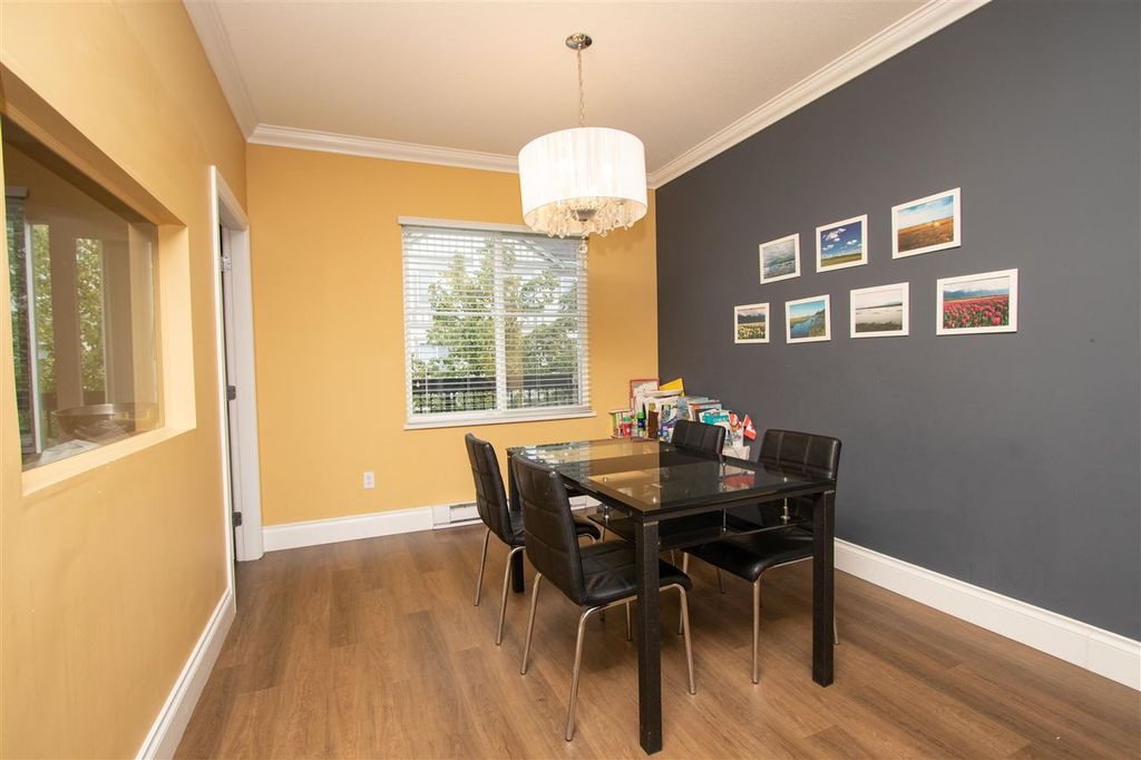 listing image 1107082814605262216
