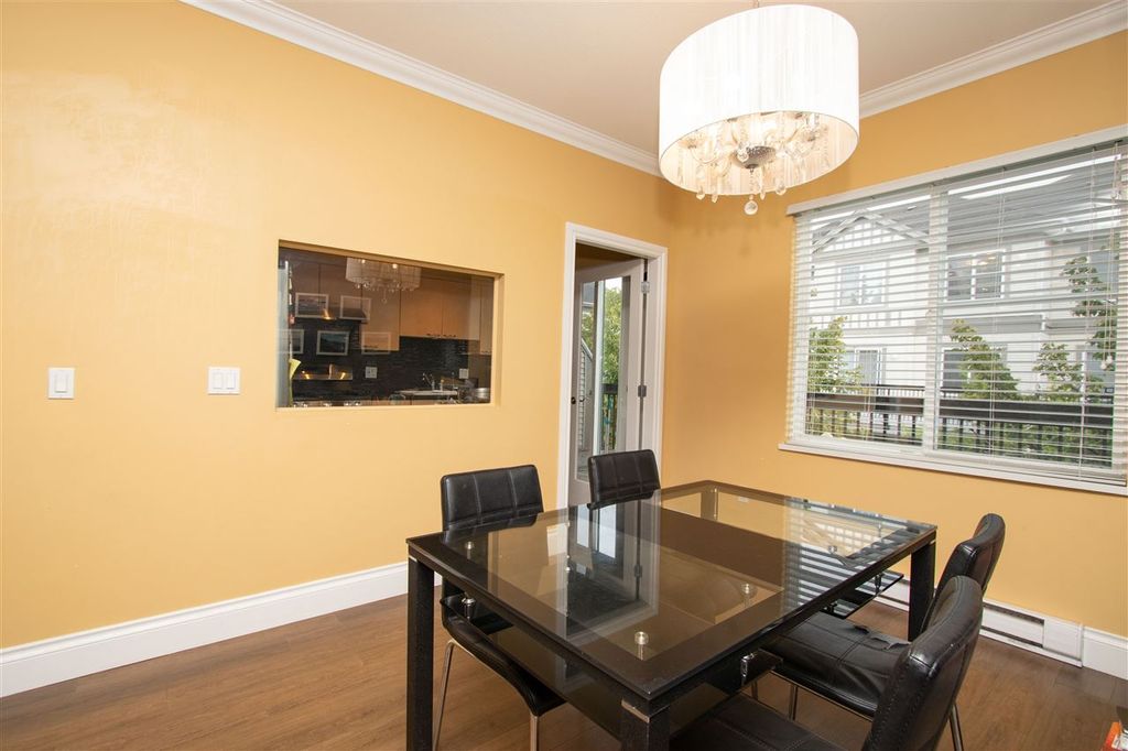 listing image 1106546057352330800
