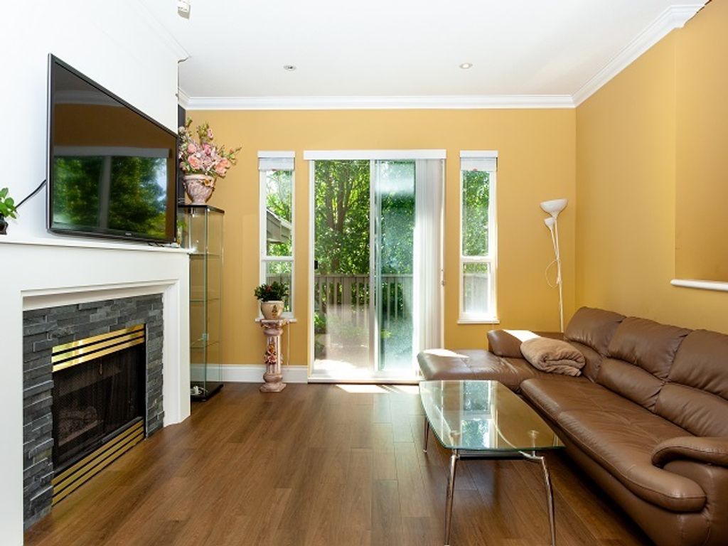 listing image 1100660052612338267