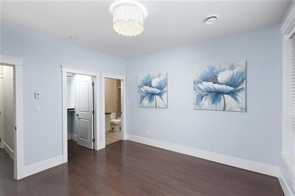 listing image 1103781460068932860