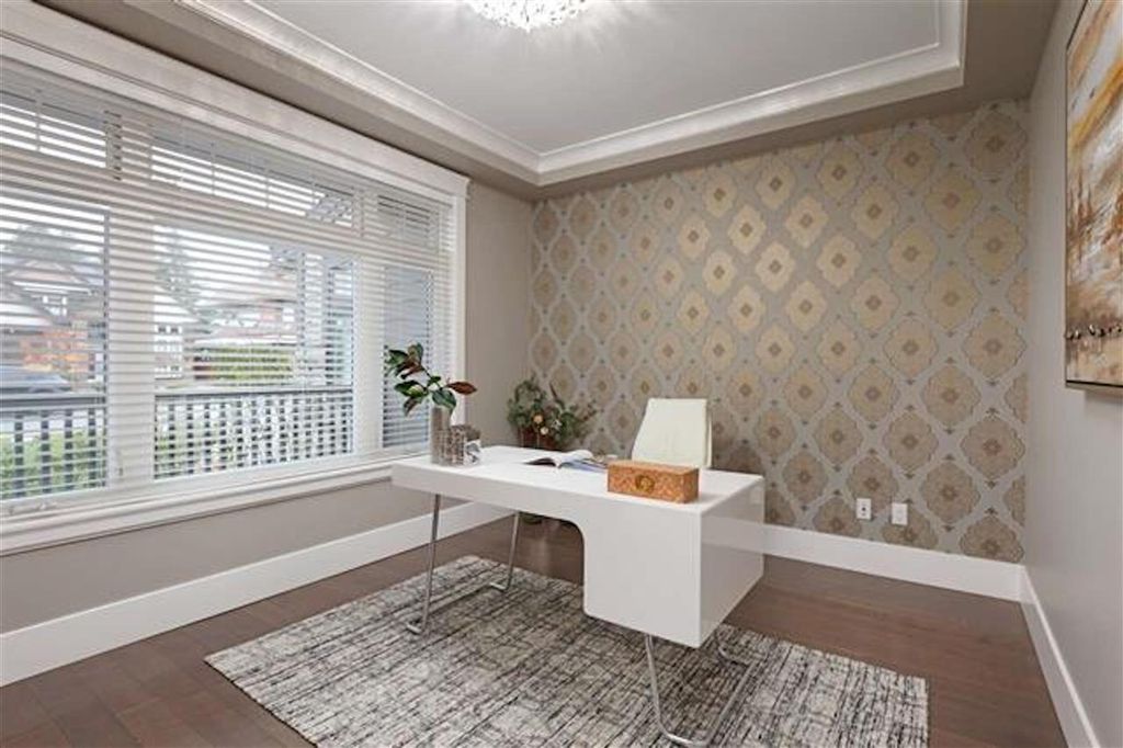 listing image 1107043300209451053