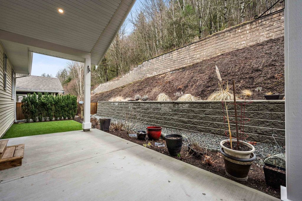 listing image 1102691225946053341