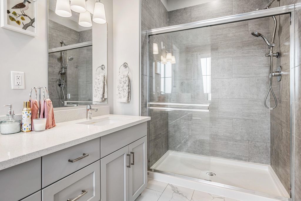 listing image 1108283686731589444