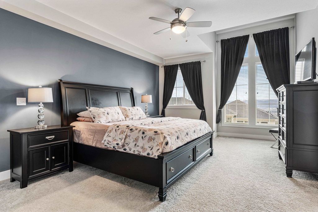 listing image 1103008326320005762