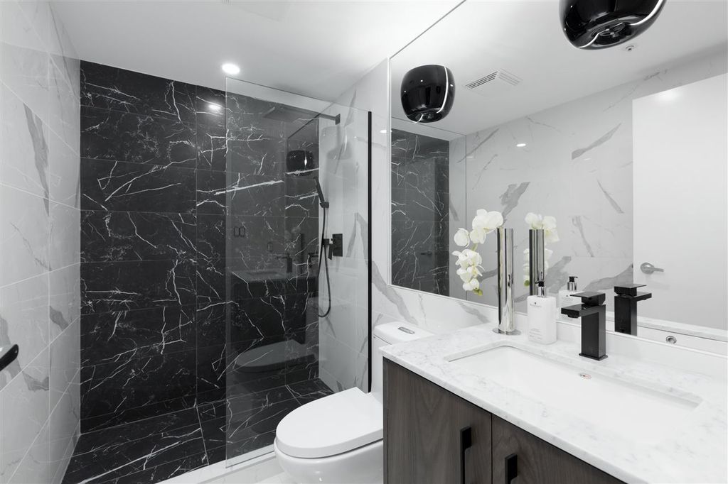 listing image 1101105473778543242