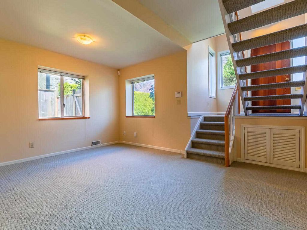 listing image 1102450945998319748