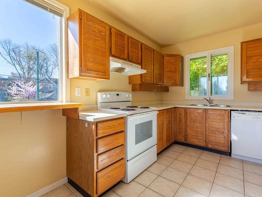 listing image 1103693710872262647