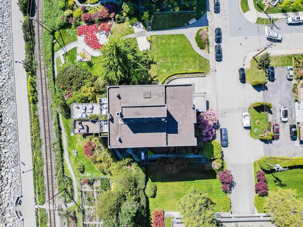 listing image 1106230403701002827