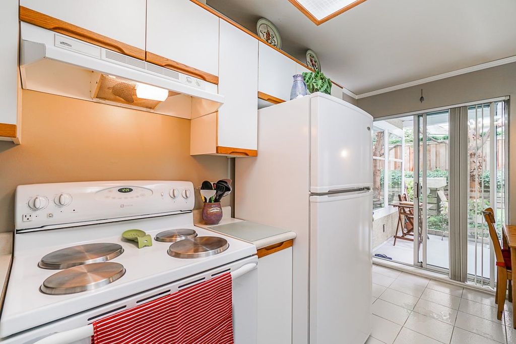 listing image 1102345255840219227