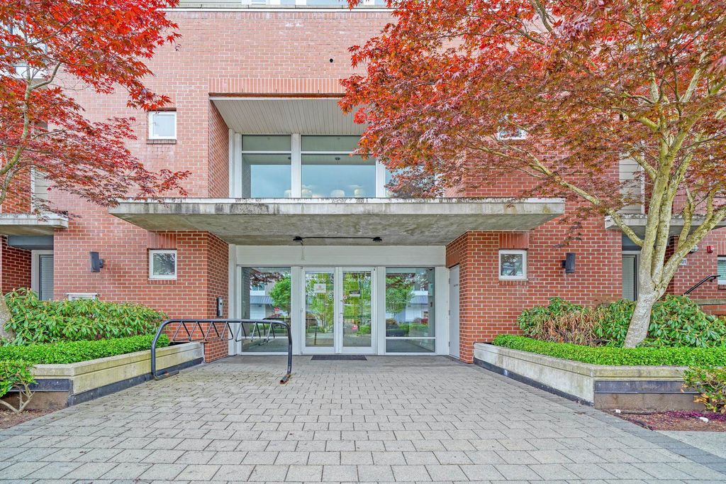 listing image 1104160004210189423