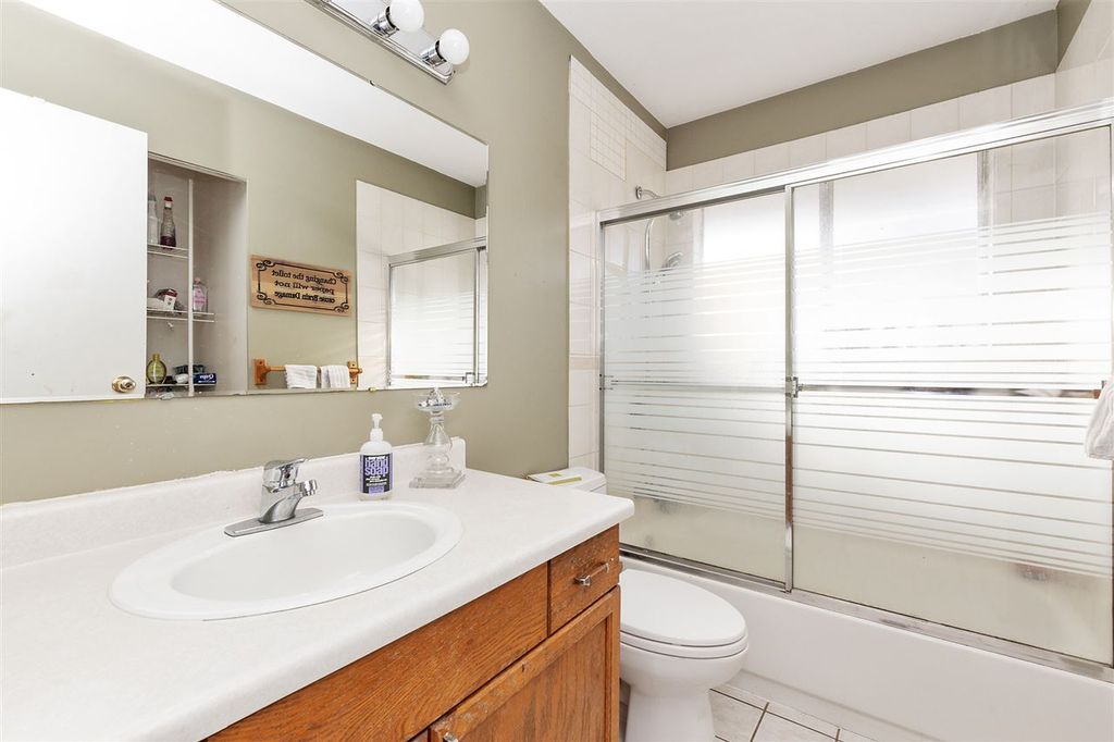 listing image 1100799740419027327