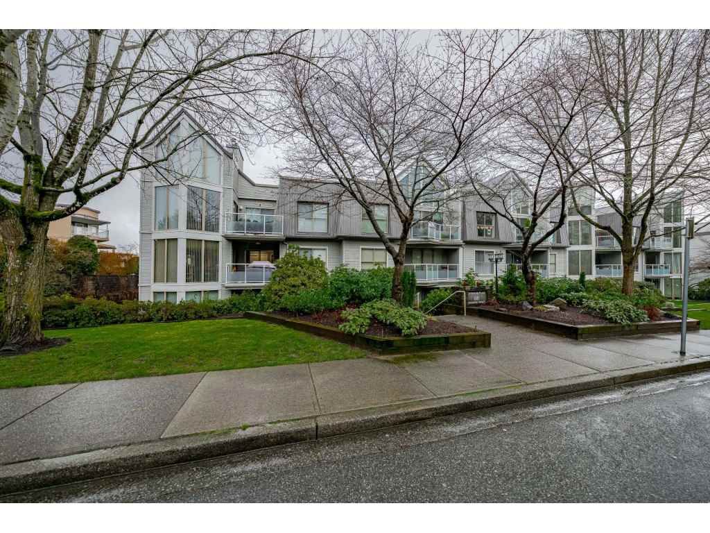 listing image 1109040597235830156