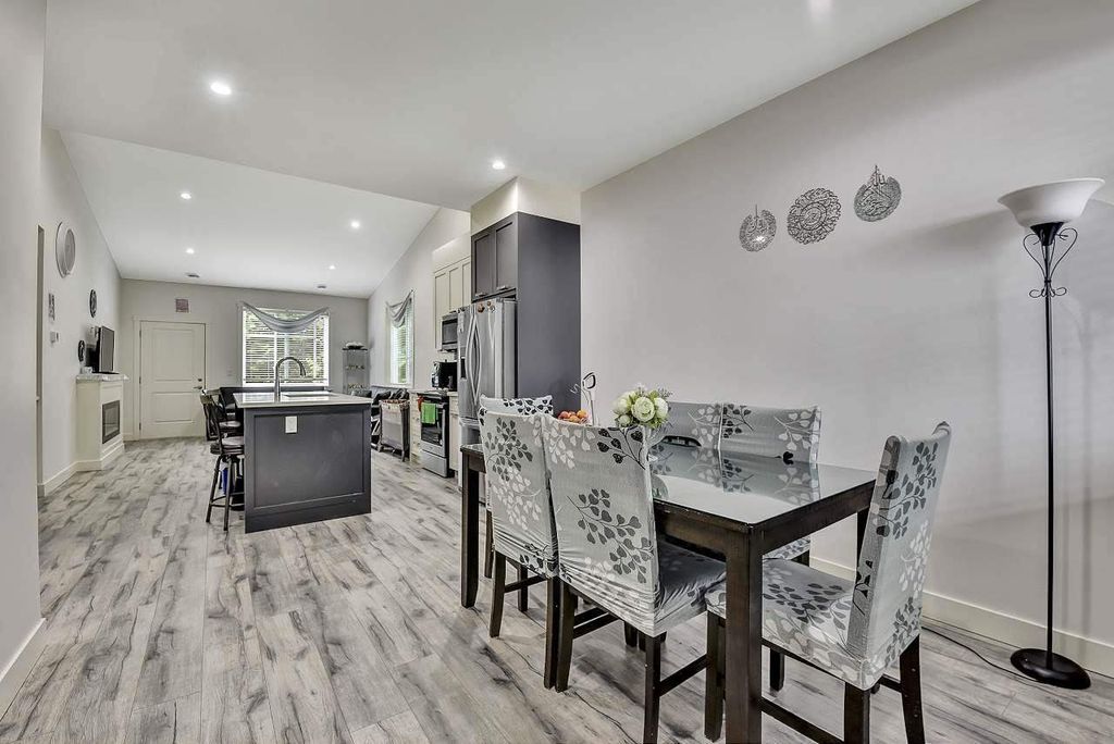 listing image 1104064642990197035