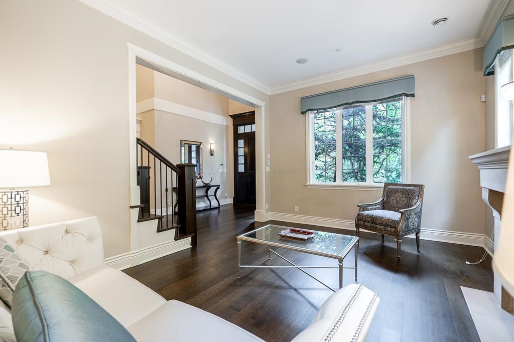 listing image 1100503795081479482