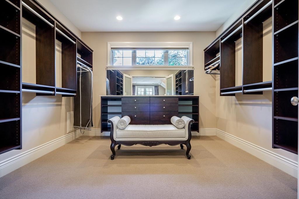 listing image 1109658945294834021