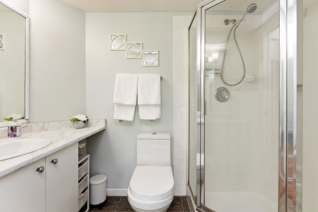 listing image 1107064392883362781