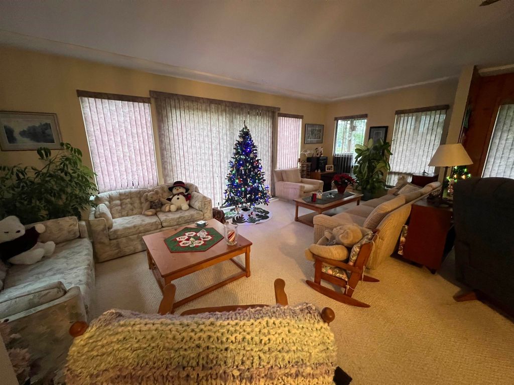 listing image 1109092304359718014