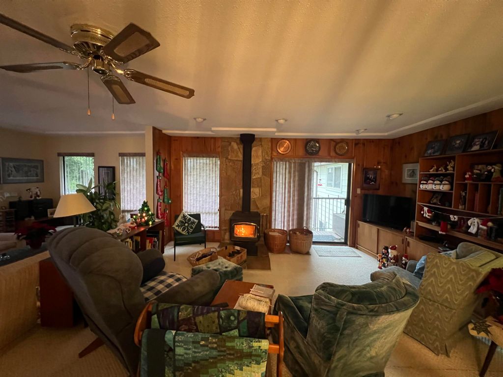 listing image 1101744968531170718