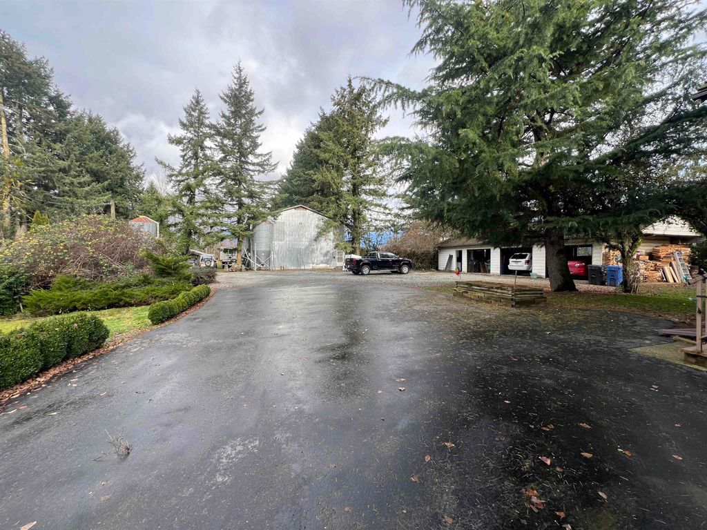 listing image 1106749381462300305