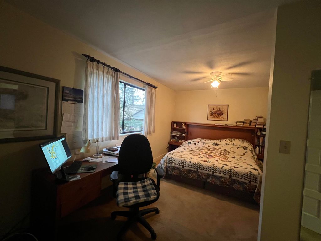listing image 1100401444950352114
