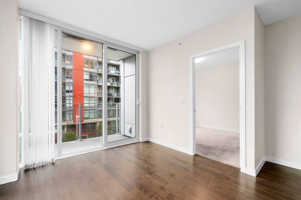 listing image 1107774198604571322