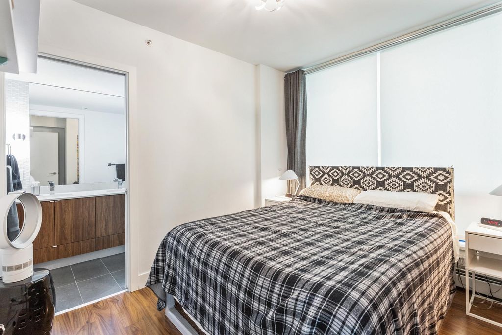 listing image 1108141385814000744