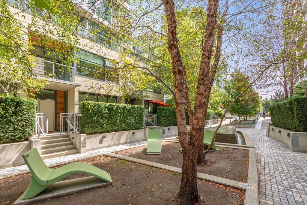 listing image 1106749423207685333
