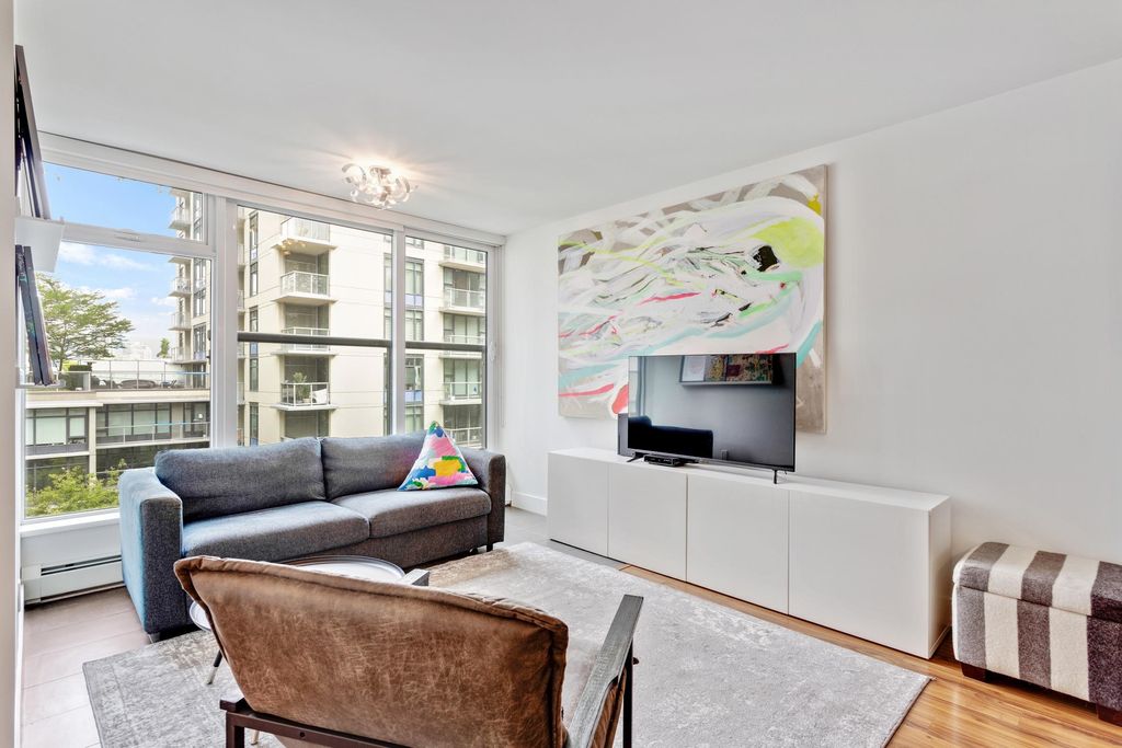 listing image 1104184781555565359