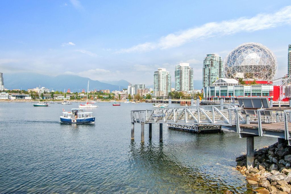 listing image 1109130475475177244