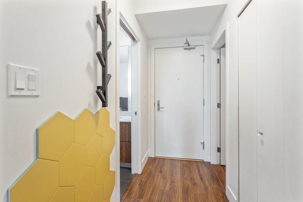 listing image 1107654537419594764