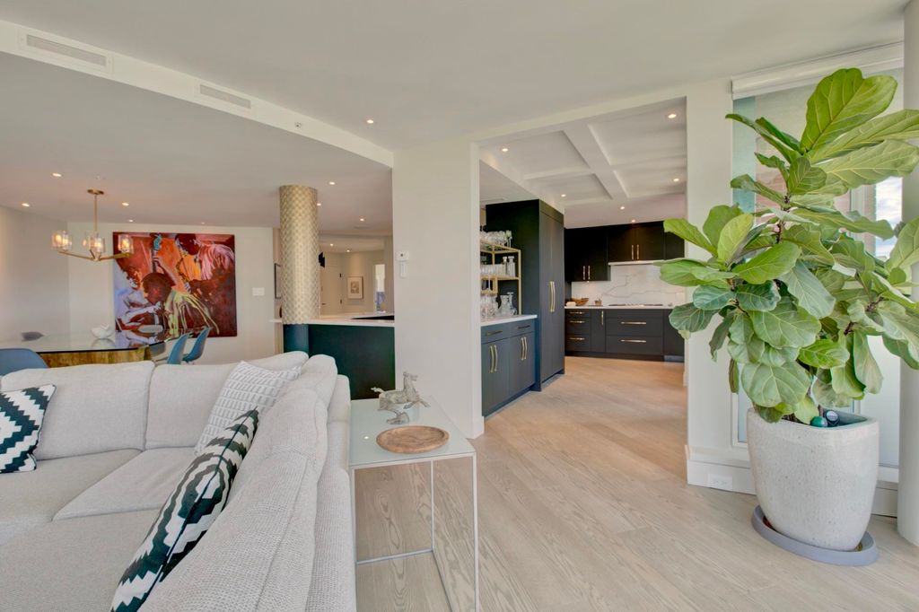 listing image 1109745401222020449