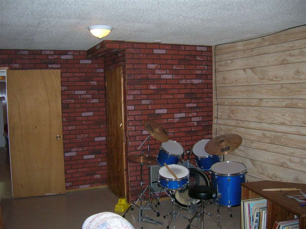 listing image 1100233555473675008