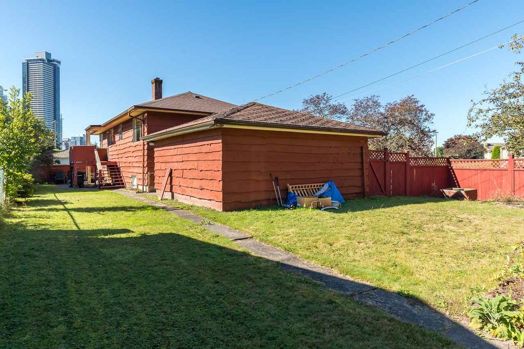 listing image 1103348942340462202