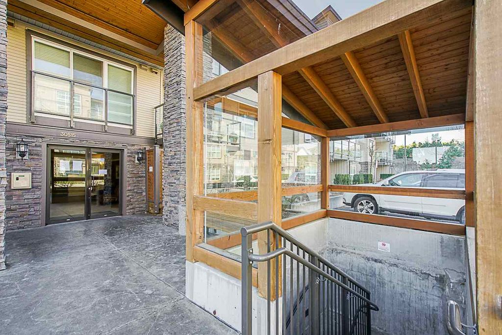listing image 1100399566821474001
