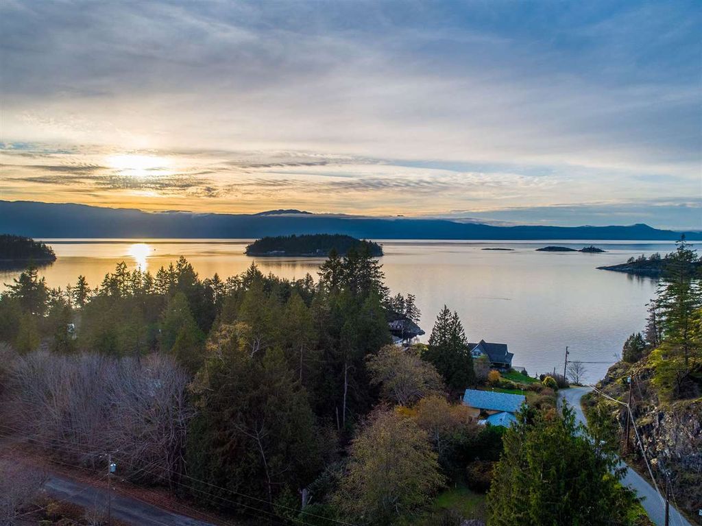 listing image 1104791428102170156