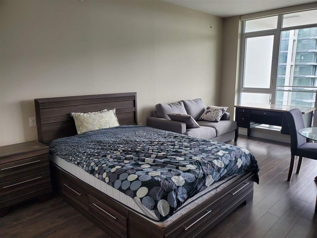 listing image 1109634011095355065