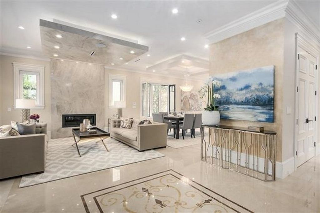 listing image 1101687321675734780