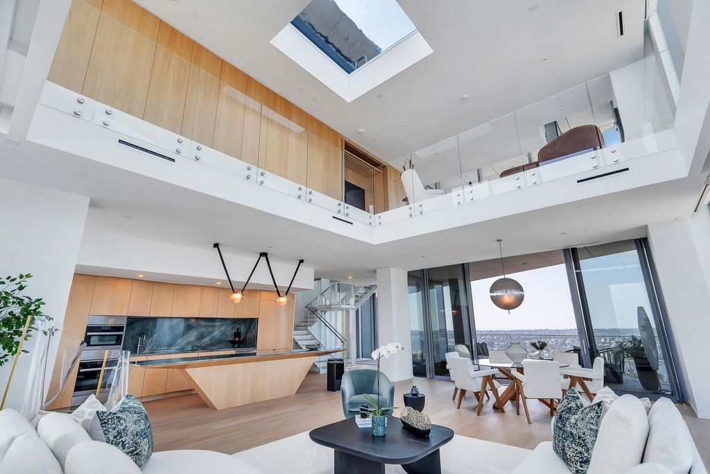 listing image 1102826142001514915