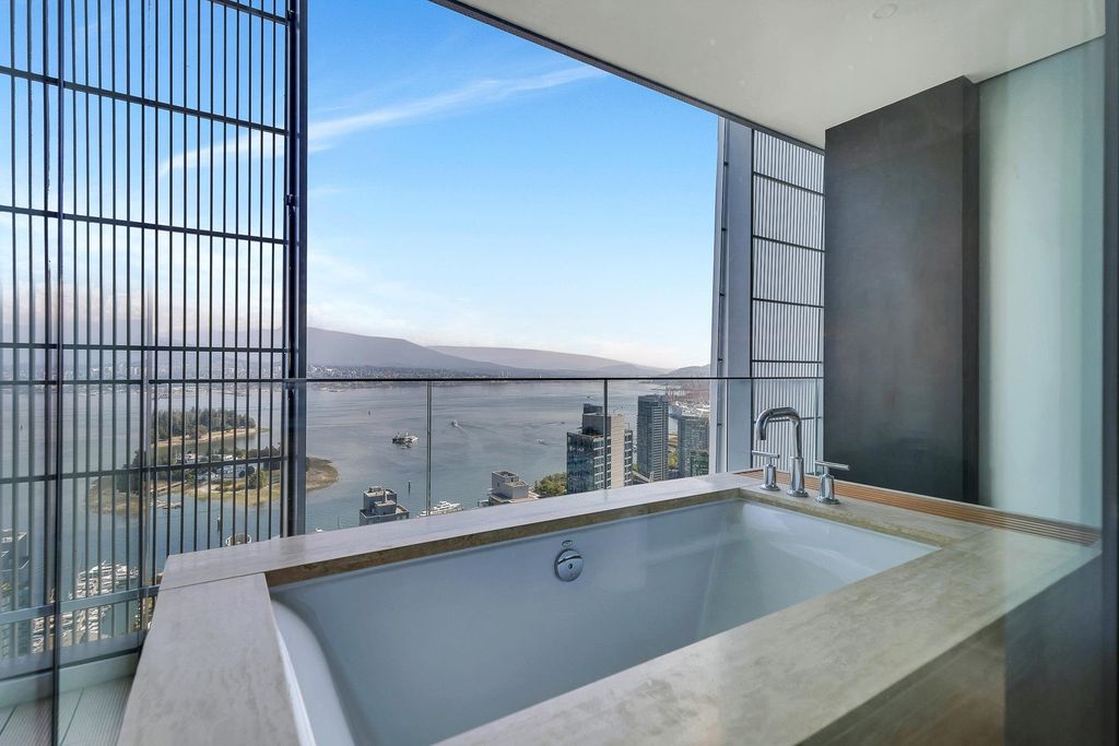 listing image 1105752679553662233