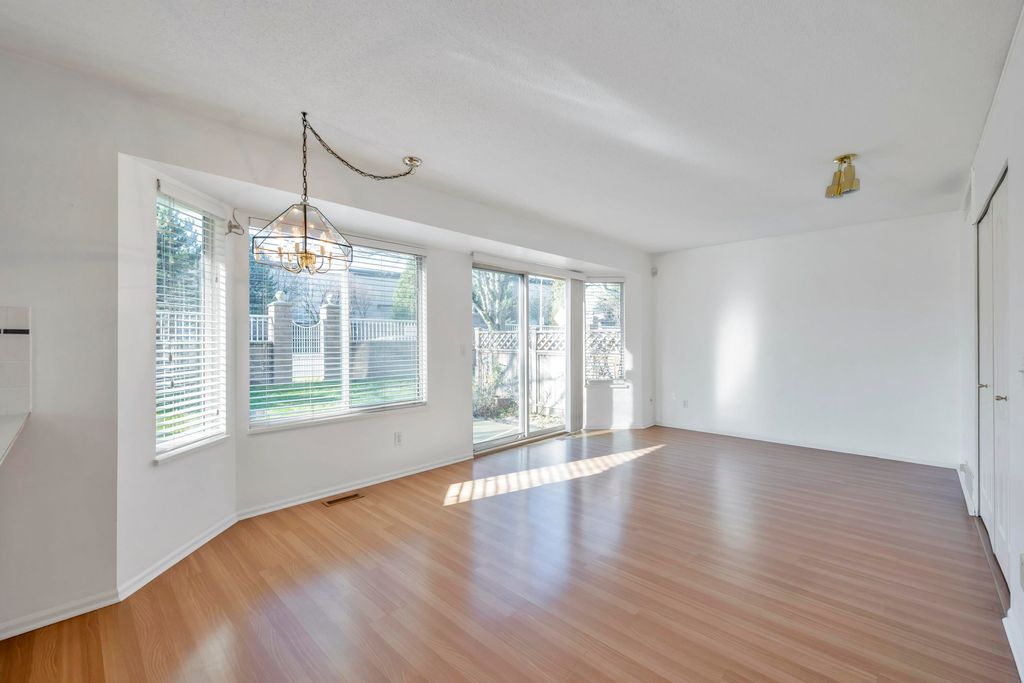 listing image 1107391361758538270