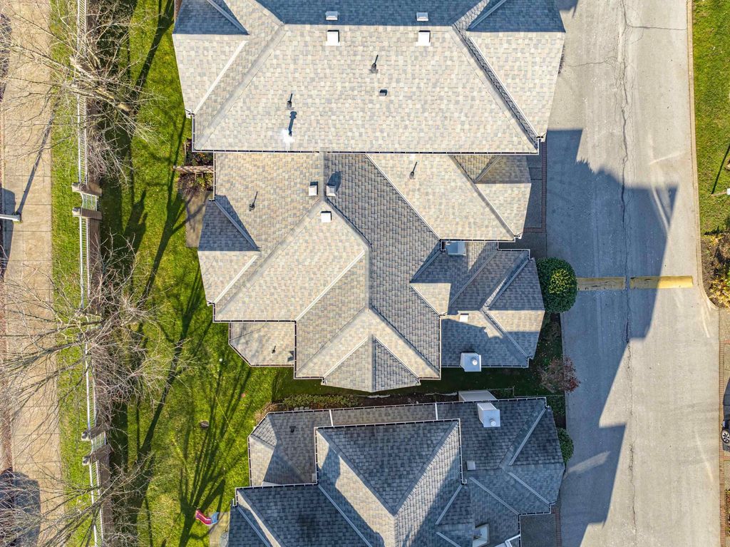 listing image 1107645915494957550