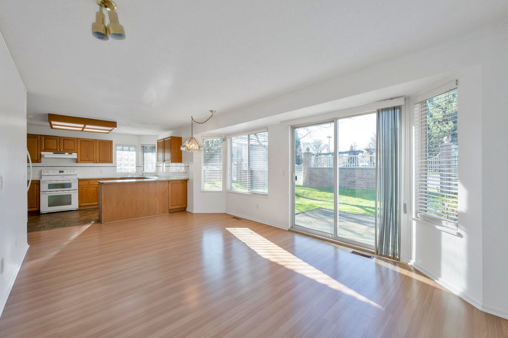 listing image 1104800323795334904