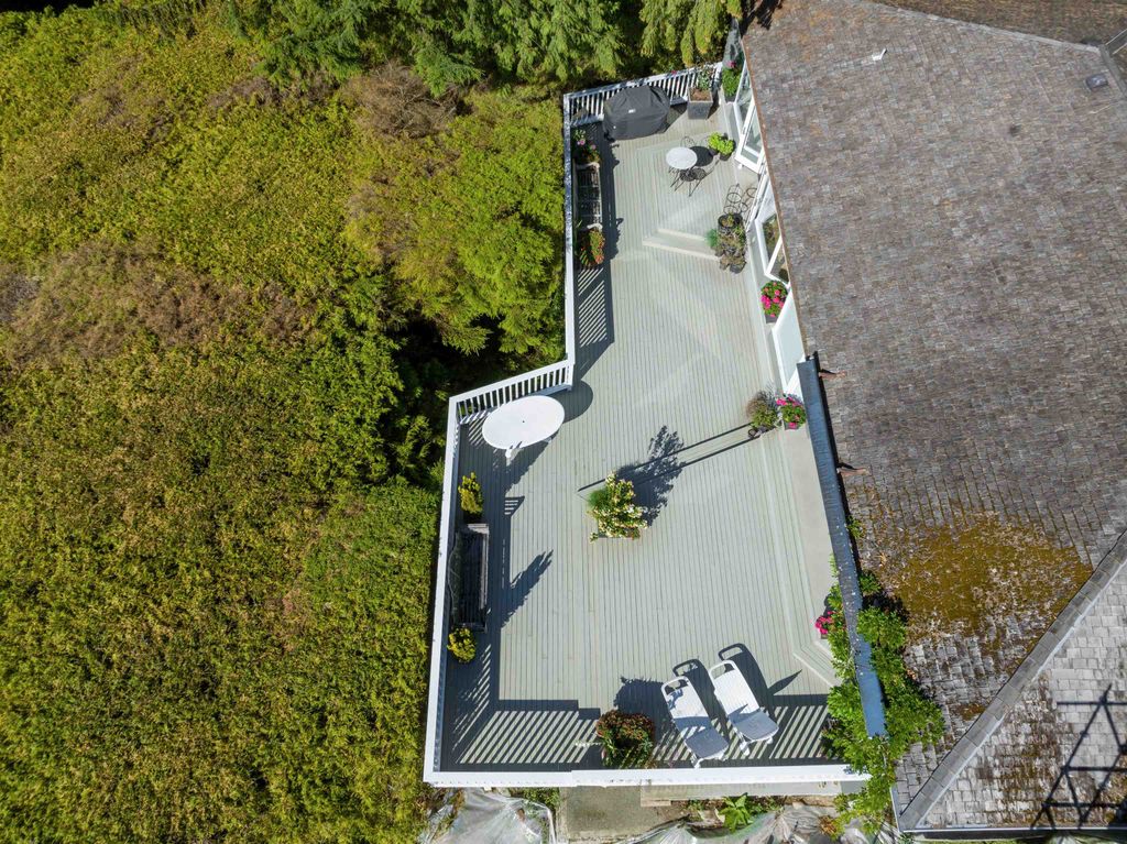 listing image 1106164612975067298