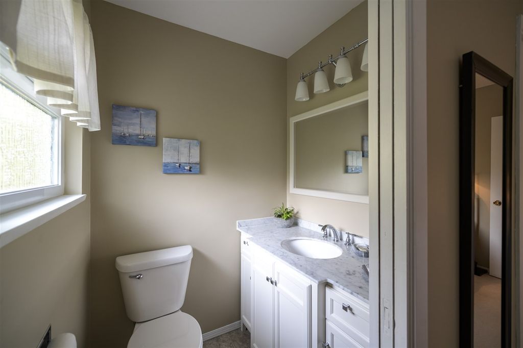 listing image 1107746374623630811