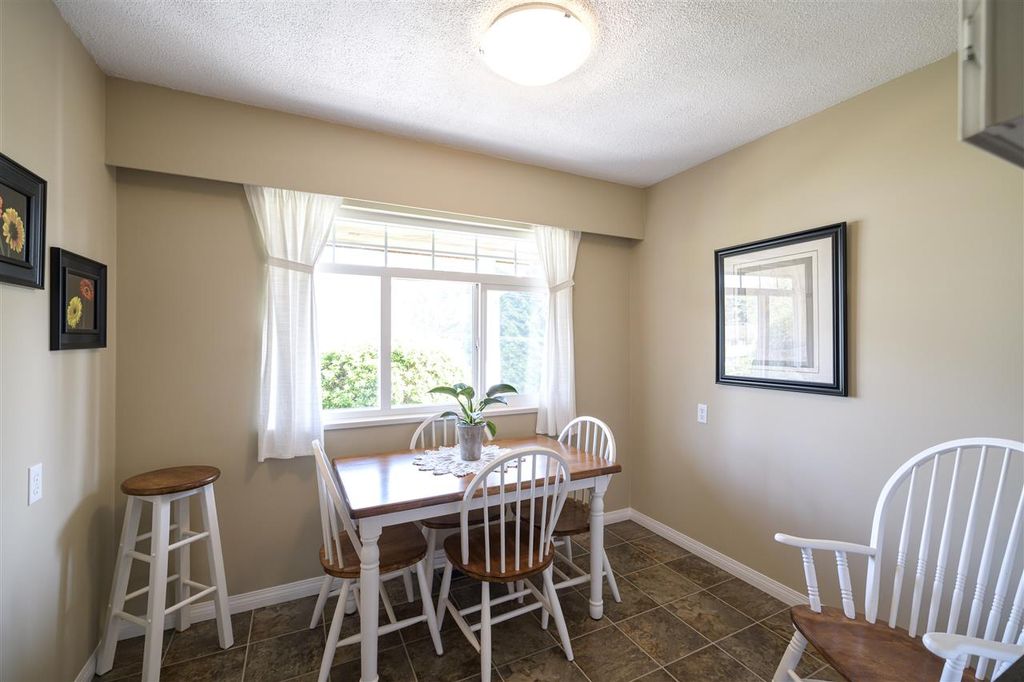listing image 1103647041888507209