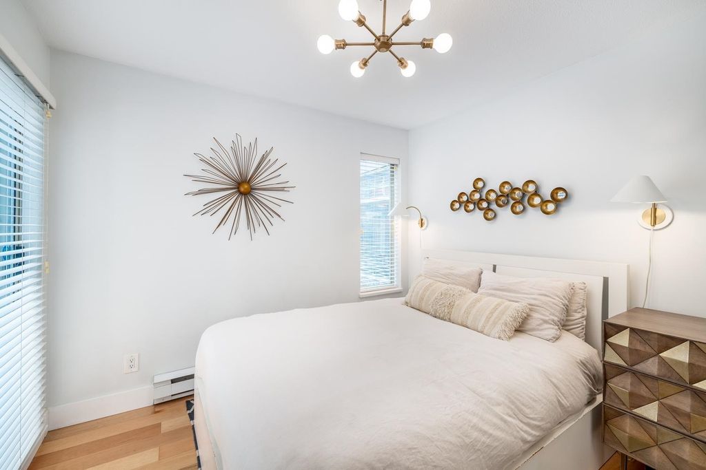 listing image 1104624262442359888