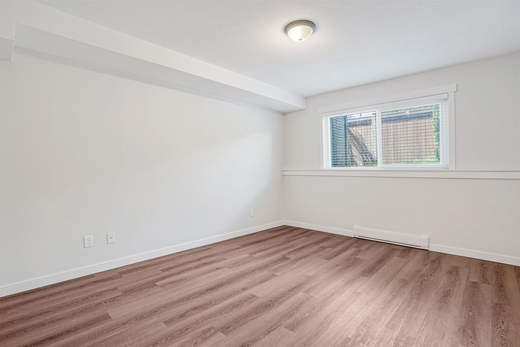 listing image 1108891224814295081