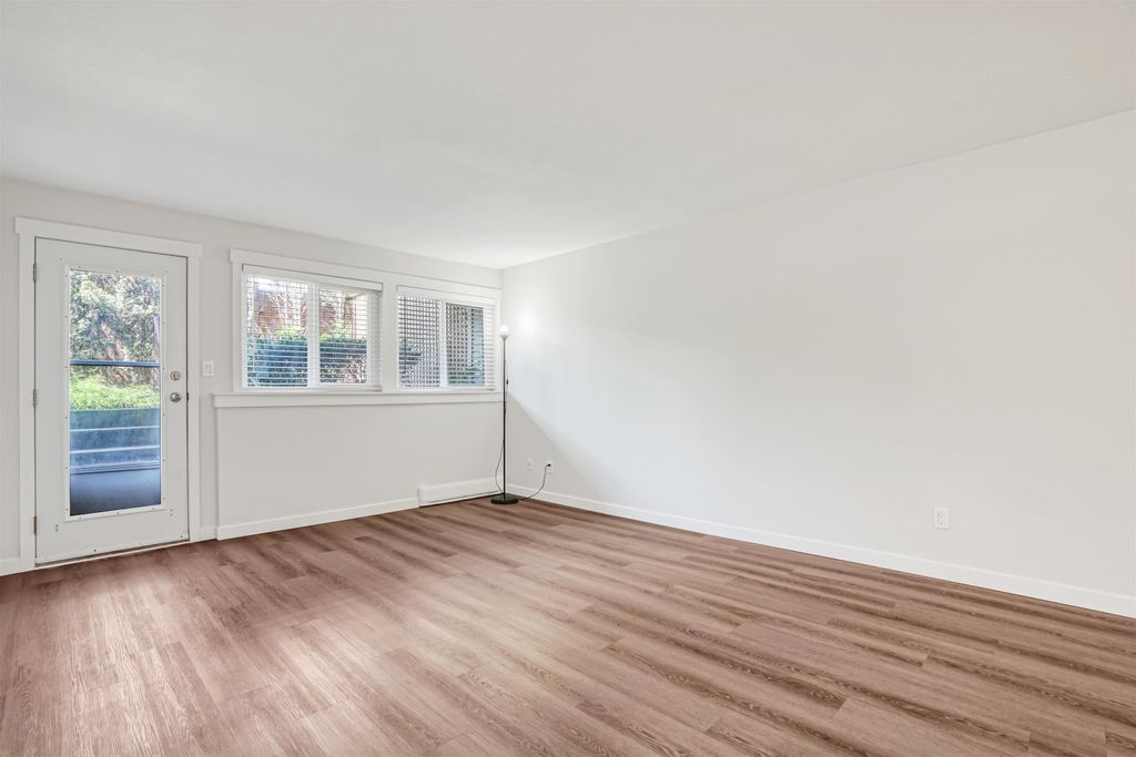 listing image 1105078798597552158
